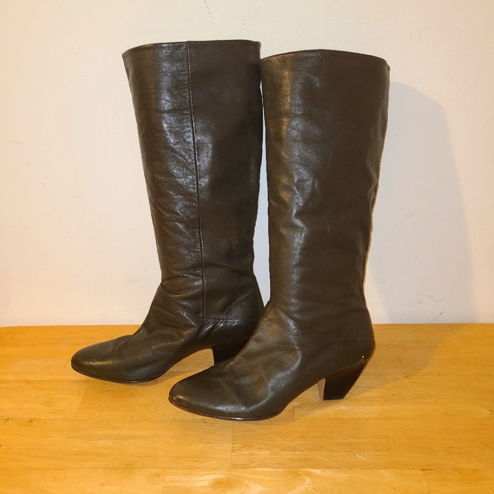 Olive colored vintage boots